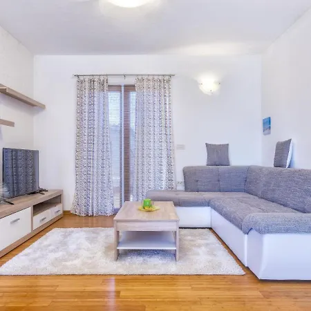 Appartement Apartment House Nikola *